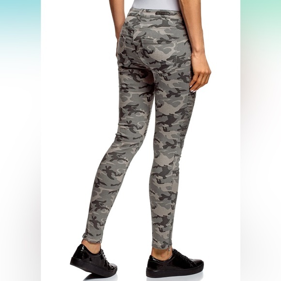 NWT, Women's Military-Style Jeans, Decorative Stitching, Ankle Zippers - Picture 3 of 8